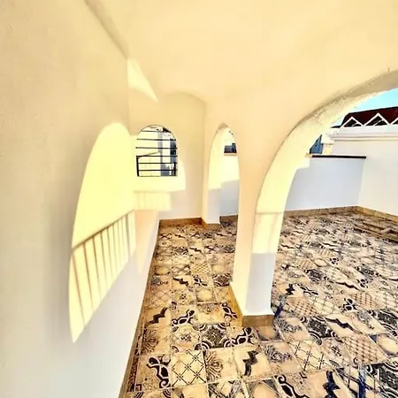 Holiday home Huge Whole House Old Town *